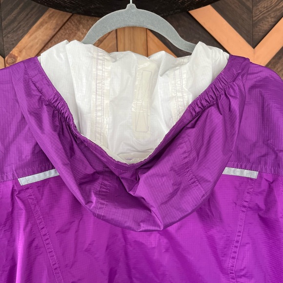 L.L. Bean Girls Large 14-16 Purple Rain Jacket - Picture 8 of 11